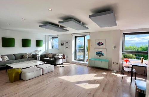 Beautiful modern sea-side apartment in the city - Foto 2