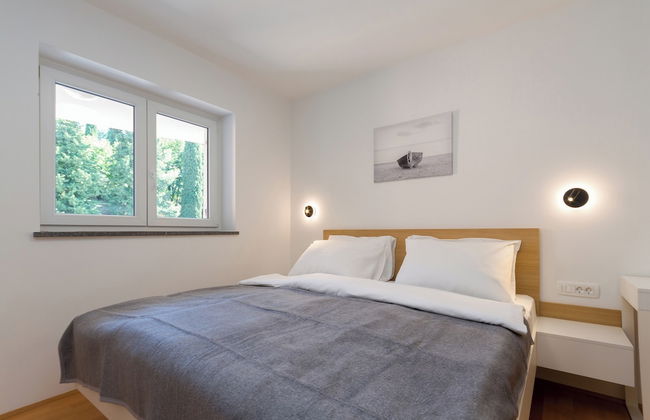 Premium Sea Side Marina Apartment 310 - Photo 5