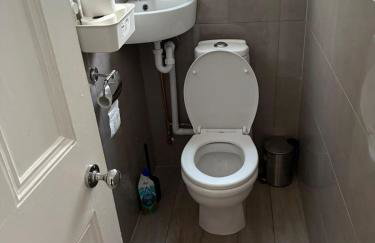 Modern 2-Bed Home Sleeps 3 Near Palmers Green Stn - Foto 9