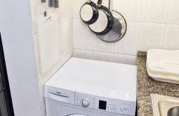 Blue House - Photo 16