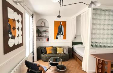 Eiffel Tower 6-Min Walk Charming Studio 3 sleeper - Foto 1