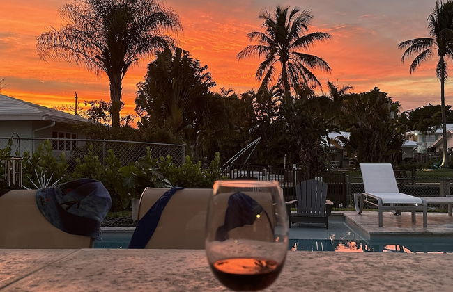 Luxury Waterfront Home Minutes from the Beach by RedAwning - Photo 32