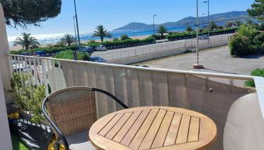 Sur la plage, super studio avec vue sur la mer - Photo 1