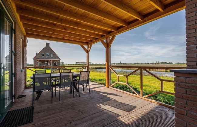 Villa With hot tub and Sauna, on a Holiday Park - Foto 17