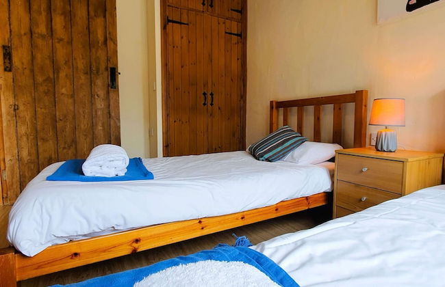 The Victorian Barn self catering holidays with pool & hot tubs - Photo 79