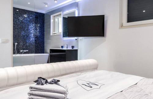 Luxury apartment Martinis with pool - Photo 21