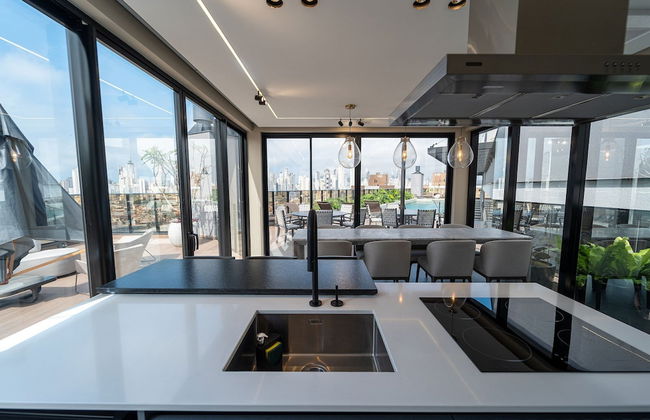 The Spot One By Xtay - Photo 49