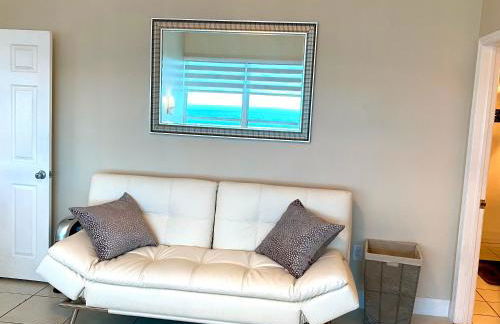 Castle Beach Resort Condo - Panoramic Large Penthouse or Deluxe 1 BR Direct Ocean View and beach access- Updated-Free parking- - Photo 54