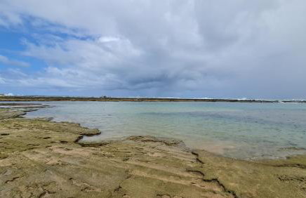 Paraíso PÉ NA AREIA no coração do Litoral Norte - FRENTE MAR - Loft projetado para que você tenha a melhor experiência em hospedagem - condomínio mais procurado da Estrada do Côco - Varanda com vista espetacular para o mar - lazer e TRANQUILIDADE - Foto 45