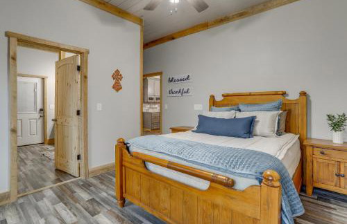 Greers Ferry Lake Access and Deck Group Getaway! - Foto 9