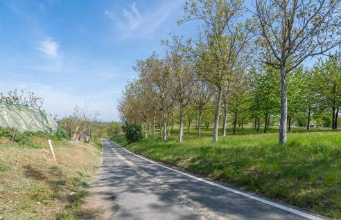 Gorgeous Home In Ferrere With Kitchen - Foto 40