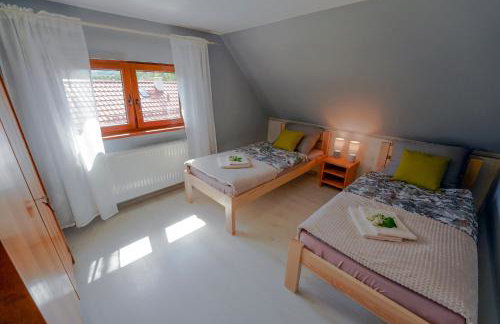 Chatka Czarny Bocian w Podgórzynie - Foto 18