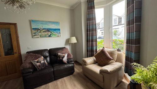 Charming 3-Bedroom House - Foto 3