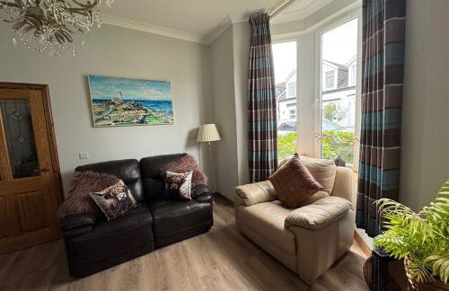 Charming 3-Bedroom House - Foto 3