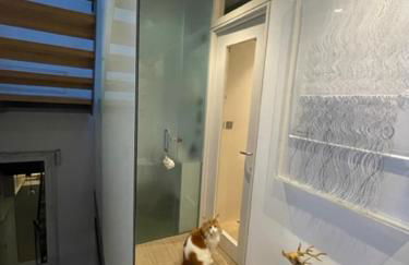 Modern self-contained Ground and Basement studios - Foto 5