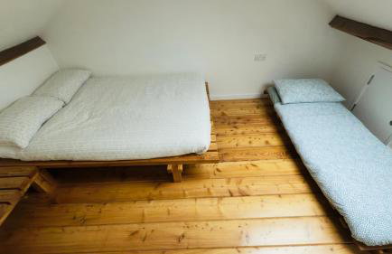 Afan Forest Bunk House-Converted Chapel Sleeps 35 - Foto 43