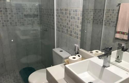 LINDA CASA 4 QUARTOS CONDOMÍNIO PARQUE INTERLAGOS - Foto 19