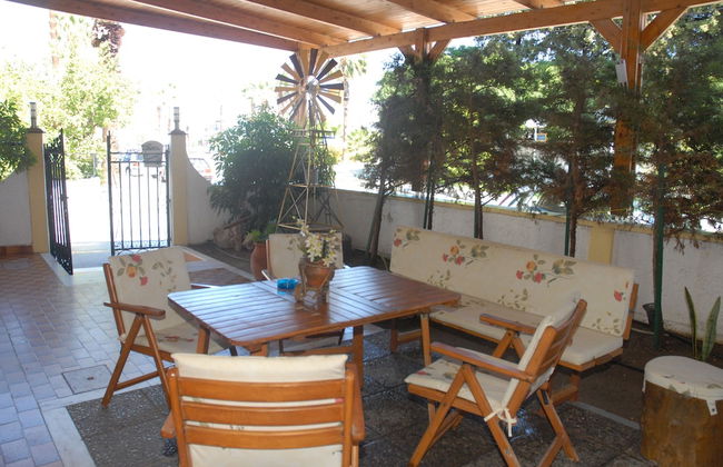 Takis Hotel - Photo 3