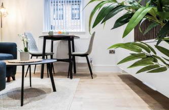 The Dashwood Suite - 2BR Modern Apt with Stylish Design Decor, Free Secure Underground Parking & 50" Smart TV - Foto 34