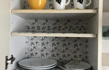 First floor 1 bed apartment with lounge and kitchen - Photo 21