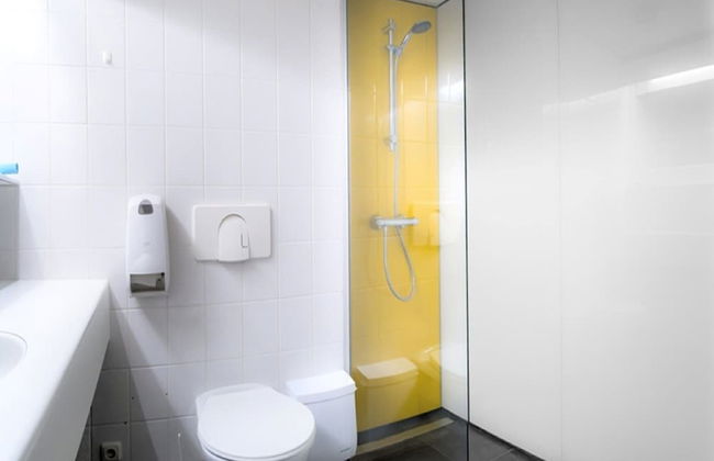 Nice House With a Dishwasher, Located in Friesland - Foto 6