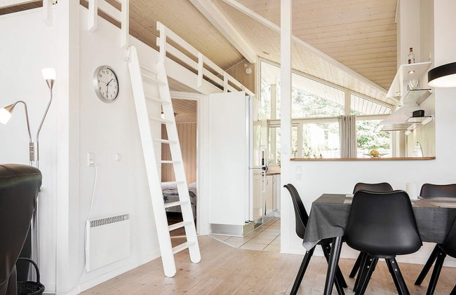 4 Star Holiday Home in Nexo - Foto 16
