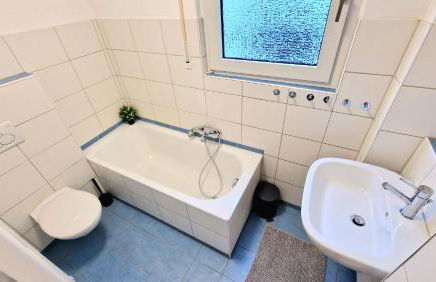 Modern 6-Bedroom Apartment with Rooftop Terrace, free Wi-Fi and Parking- MND01 - Foto 20