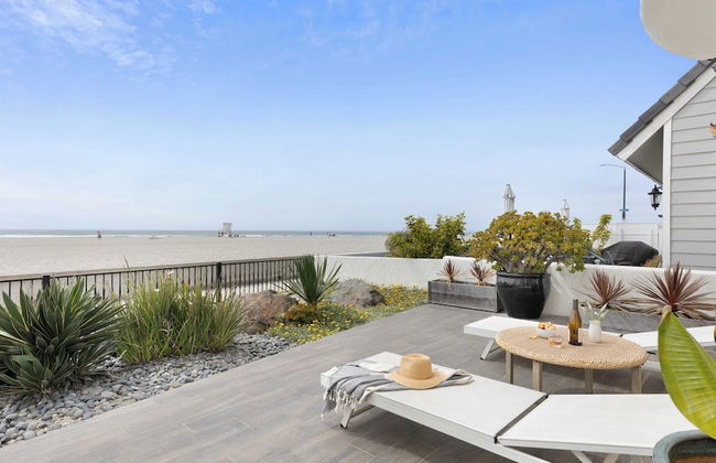 Shoreline by Avantstay Spectacular Beachfront Home w/ Fire Pit, Spa & Pool Table - Foto 3