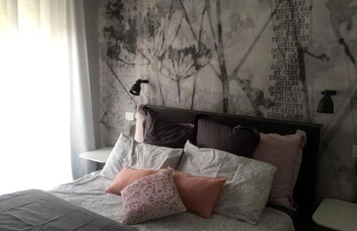 Cozy Apartment in Paolo Sarpi with balcony - Photo 4