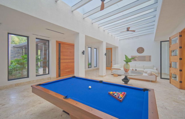 Modern Villa With Full Service Staff Close to Beach and Golf - Photo 9