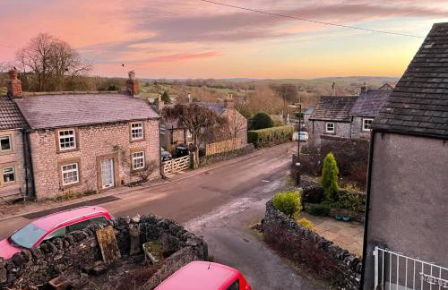 Muddy Paws Cottages - The Nook - Photo 18