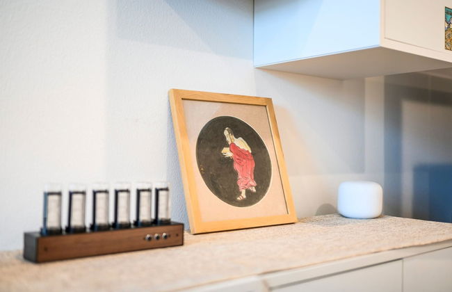 Chic Modern Retreat With Stunning Views - Photo 42