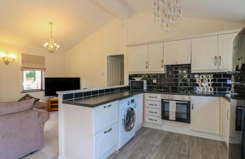 27 Brocklehurst - Photo 9