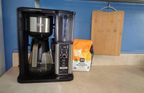 East end. Walk to food, beer and downtown fun. - Photo 8