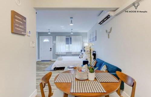 The Moose #11 - Luxe Modern loft with King Bed, Free Parking & Wi-Fi - Foto 16