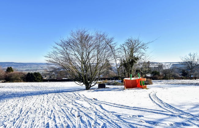 Hillside Retreat With Pond - Photo 31