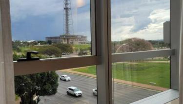 FLAT EXCLUSIVO DENTRO DO HOTEL RAMADÃ - Eixo Monumental - Foto 3