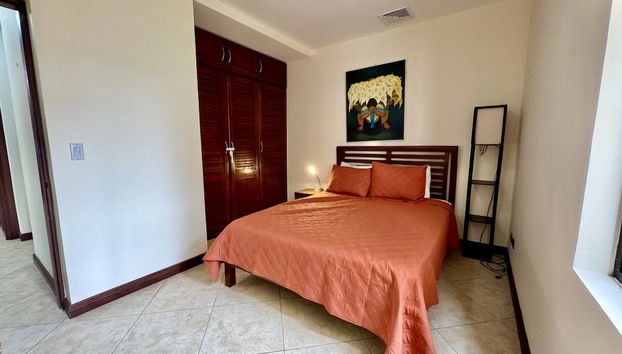 3 Bedroom Condo w/ Ocean View - Tres Regalos 201N by RedAwning - Foto 5, Habitación