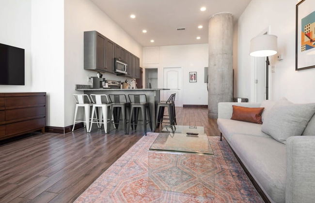 Sosuite 3BR Apt w Balcony, W/d, Gym, On-site Bar - Foto 55