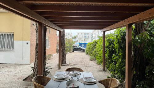 Intera casa, 100 m dal mare, grande giardino - Photo 2, Garden, Garden view