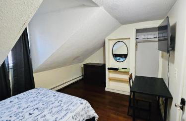 Suites on East Side near Whole Foods, Brown University, Miriam Hospital, MBTA, Downtown, - Photo 31