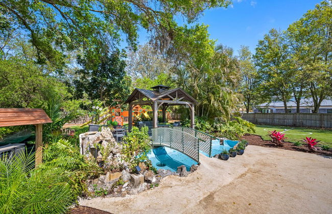 Luxe Largo Retreat: Pool, Games, Basketball & More - Foto 37