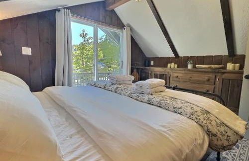 Alpine Chalet Grill, Fire pit, Pool, Gym, CornHole - Photo 12