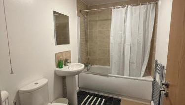 Stylish 2 bed Duplex Apartment - Birmingham - Foto 3