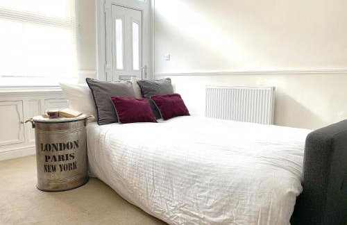 The Racecourse - Quaint Victorian Home With Free Parking - Foto 15