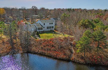 Laker's Pointe by Avantstay Lakefront Private Peninsula Hot Tub, Game Room - Foto 2