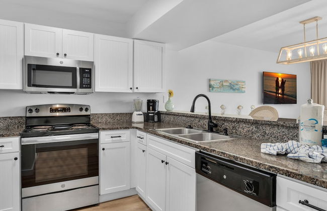 Pelican Beach Resort 1207 - Photo 7