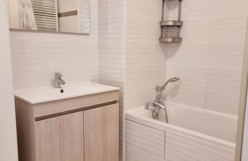 T2 Paris Disneyland Jardin Parking - Foto 11