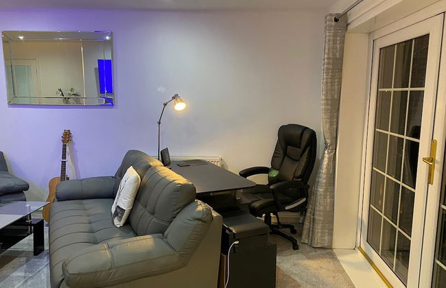 Hillside House - Photo 23