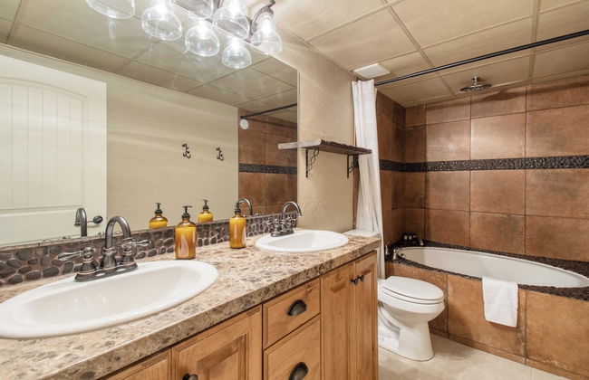 Lucky Bill by Avantstay Lake Views, 15mins to Park City Mtn - Photo 25